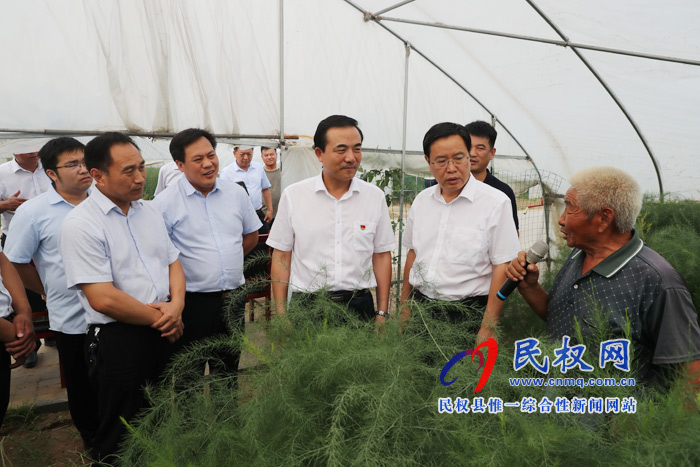 全市產(chǎn)業(yè)扶貧、金融扶貧暨結(jié)對(duì)幫扶民權(quán)縣工作推進(jìn)會(huì)在我縣召開(kāi)