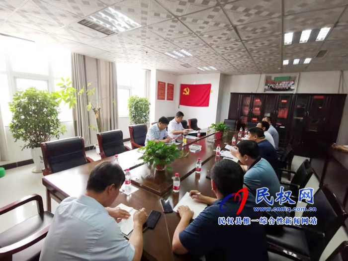 縣委副書記、縣長(zhǎng)張團(tuán)結(jié)調(diào)研環(huán)境保護(hù)工作