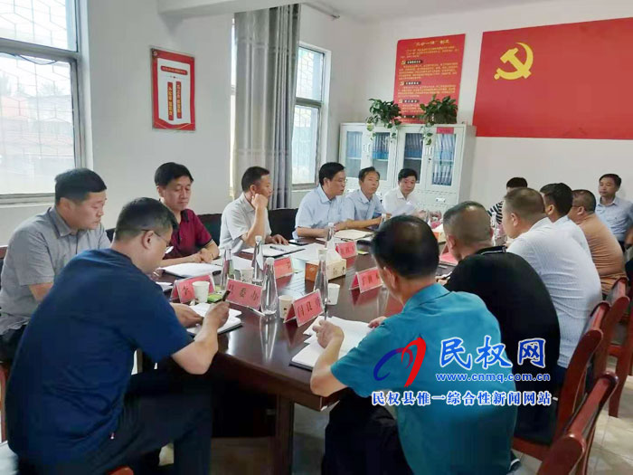 市人大常委會副主任、縣委書記姬脈常調(diào)研鄉(xiāng)鎮(zhèn)信訪維穩(wěn)工作