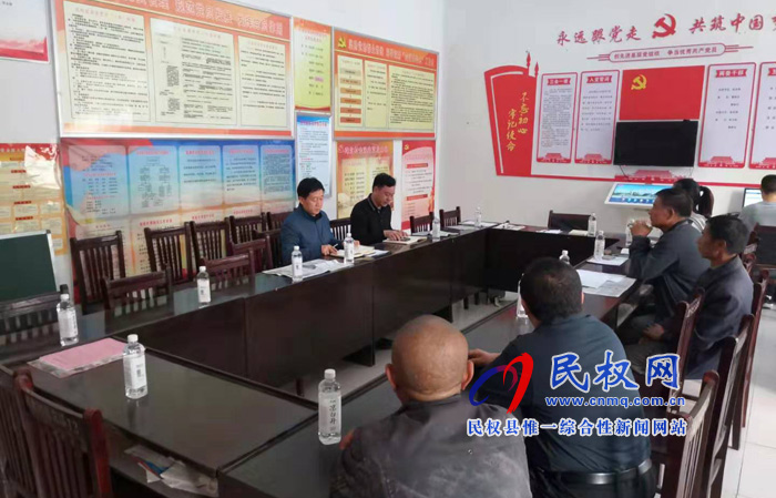 縣委常委、副縣長(zhǎng)房季到龍?zhí)伶?zhèn)渾北村調(diào)研基層黨建工作