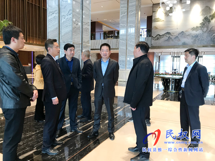 縣委常委、縣委辦公室主任孟亞松檢查酒店保障工作