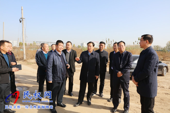 市人大常委會副主任、縣委書記姬脈常調(diào)研我縣部分重點(diǎn)民生工程建設(shè)和管理情況