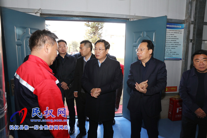 市人大常委會副主任、縣委書記姬脈常調(diào)研我縣部分重點(diǎn)民生工程建設(shè)和管理情況