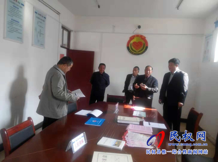縣司法局深入推進(jìn)“一村一法律顧問(wèn)”工作解民憂 縣司法局深入推進(jìn)“一村一法律顧問(wèn)”工作解民憂