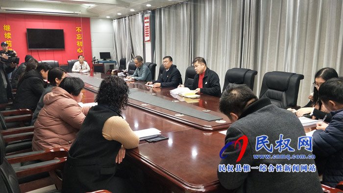我縣各鄉(xiāng)鎮(zhèn)（街道辦）、縣直各單位迅速傳達(dá)學(xué)習(xí)縣委十二屆八次全會(huì)暨縣委經(jīng)濟(jì)工作會(huì)議精神