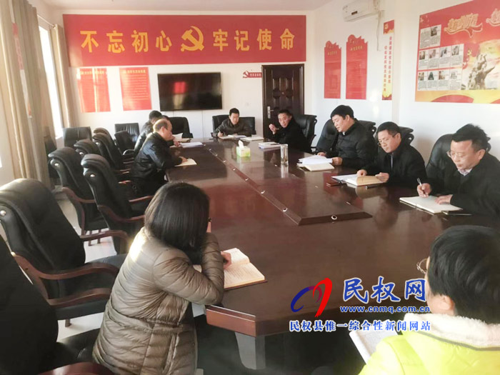 我縣各鄉(xiāng)鎮(zhèn)（街道辦）、縣直各單位迅速傳達(dá)學(xué)習(xí)縣委十二屆八次全會(huì)暨縣委經(jīng)濟(jì)工作會(huì)議精神