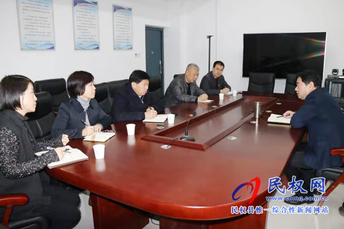 我縣各鄉(xiāng)鎮(zhèn)（街道辦）、縣直各單位迅速傳達(dá)學(xué)習(xí)縣委十二屆八次全會(huì)暨縣委經(jīng)濟(jì)工作會(huì)議精神