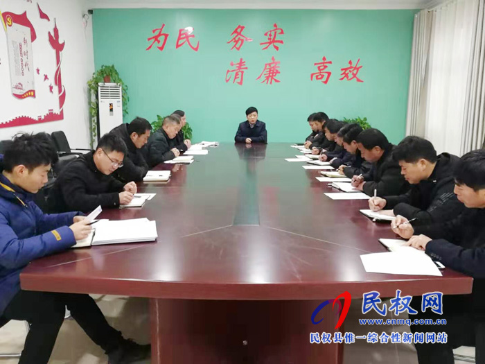 我縣各鄉(xiāng)鎮(zhèn)（街道辦）、縣直各單位迅速傳達(dá)學(xué)習(xí)縣委十二屆八次全會(huì)暨縣委經(jīng)濟(jì)工作會(huì)議精神