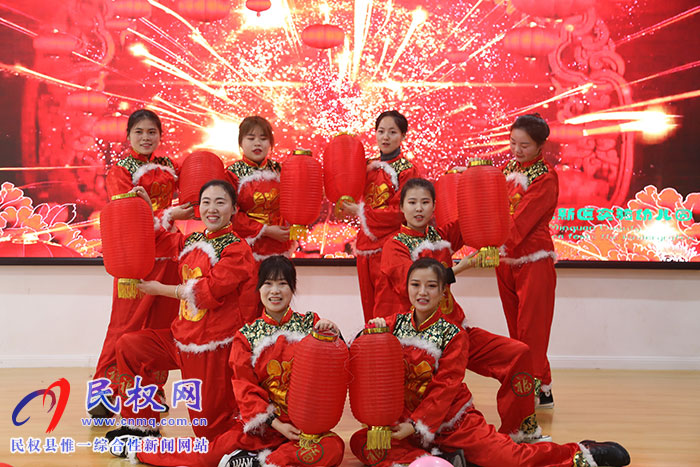民東新區(qū)實驗幼兒園“只爭朝夕 不負韶華”2020年年會舉行 民東新區(qū)實驗幼兒園“只爭朝夕 不負韶華”2020年年會舉行