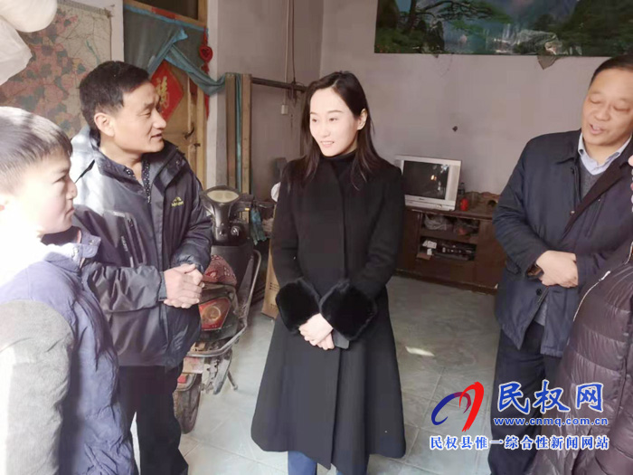 副縣長(zhǎng)朱琳看望慰問貧困殘障兒童 副縣長(zhǎng)朱琳看望慰問貧困殘障兒童