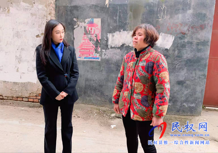 副縣長(zhǎng)朱琳春節(jié)慰問(wèn)文化廣電旅游局困難職工 副縣長(zhǎng)朱琳春節(jié)慰問(wèn)文化廣電旅游局困難職工