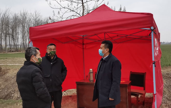 花園鄉(xiāng)加強(qiáng)返鄉(xiāng)人員排查切斷感染源輸入通道 花園鄉(xiāng)加強(qiáng)返鄉(xiāng)人員排查切斷感染源輸入通道