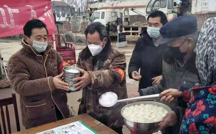 民權(quán)縣褚廟鄉(xiāng)：一份“暖心飯”，溫暖一份“情”
