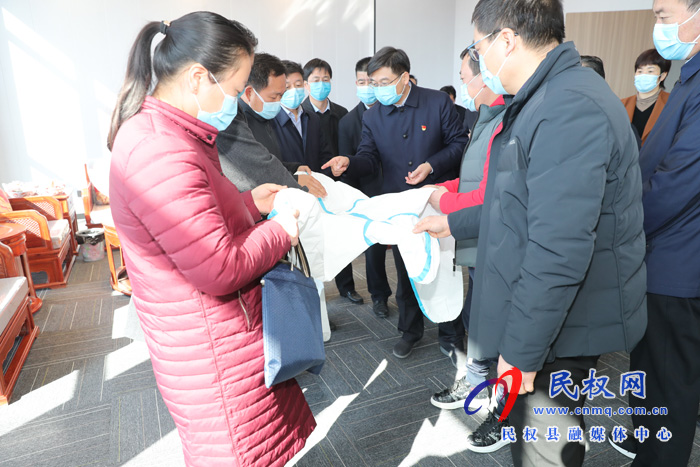 縣委副書記、縣長(zhǎng)張團(tuán)結(jié)調(diào)研疫情期間我縣企業(yè)復(fù)工復(fù)產(chǎn)情況