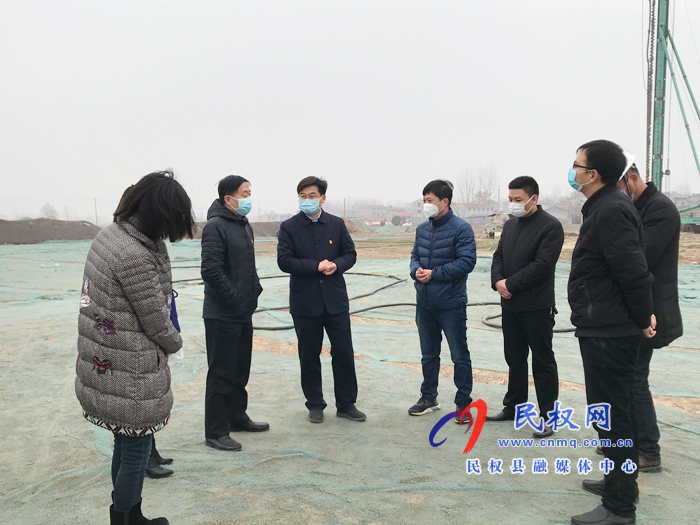 縣委副書記、縣長張團(tuán)結(jié)查看疫情防控和企業(yè)復(fù)工復(fù)產(chǎn)工作