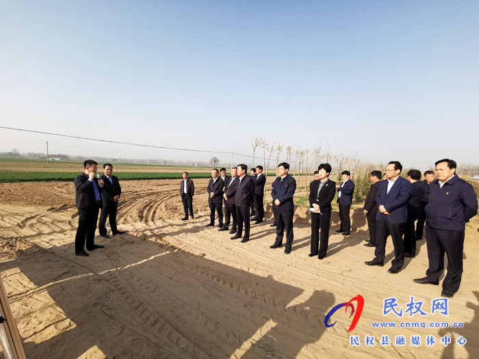 全縣決戰(zhàn)決勝脫貧攻堅(jiān)產(chǎn)業(yè)觀摩工作會(huì)議召開 全縣決戰(zhàn)決勝脫貧攻堅(jiān)產(chǎn)業(yè)觀摩工作會(huì)議召開