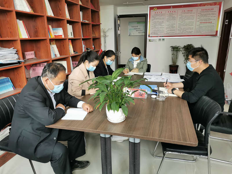 團(tuán)縣委學(xué)習(xí)貫徹習(xí)近平總書記勉勵(lì)北京大學(xué)援鄂醫(yī)療隊(duì)全體“90后”黨員回信精神 團(tuán)縣委學(xué)習(xí)貫徹習(xí)近平總書記勉勵(lì)北京大學(xué)援鄂醫(yī)療隊(duì)全體“90后”黨員回信精神