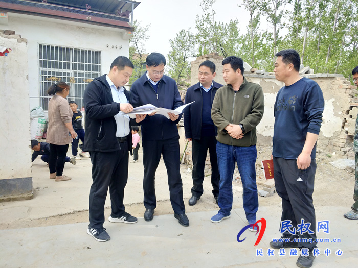 縣委常委、紀委書記、監(jiān)察委主任張亞光到胡集鄉(xiāng)督導(dǎo)決戰(zhàn)決勝脫貧攻堅問題整改工作
