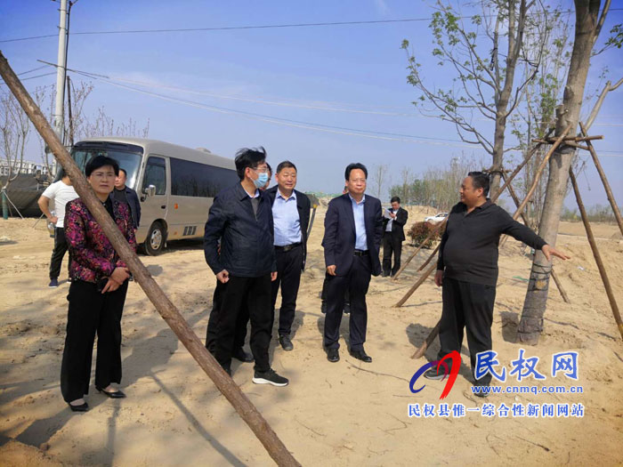 縣委常委、常務(wù)副縣長(zhǎng)李啟峰調(diào)研百城提質(zhì)工程等重點(diǎn)工作
