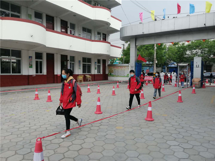 民權(quán)縣第三小學新學期第一天順利開學 民權(quán)縣第三小學新學期第一天順利開學