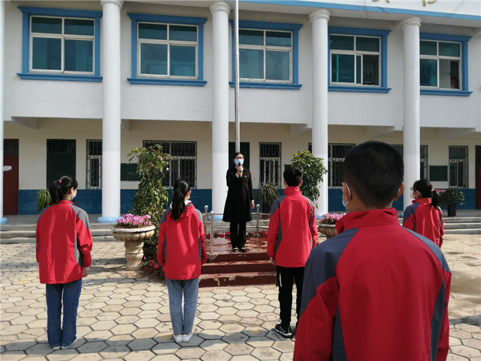 民權(quán)縣第三小學新學期第一天順利開學 民權(quán)縣第三小學新學期第一天順利開學