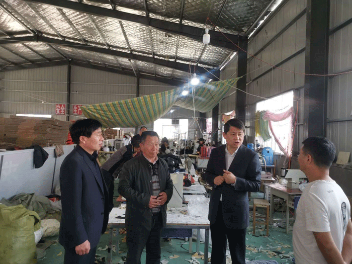 縣審計局:全力助推企業(yè)復工復產(chǎn) 縣審計局:全力助推企業(yè)復工復產(chǎn)