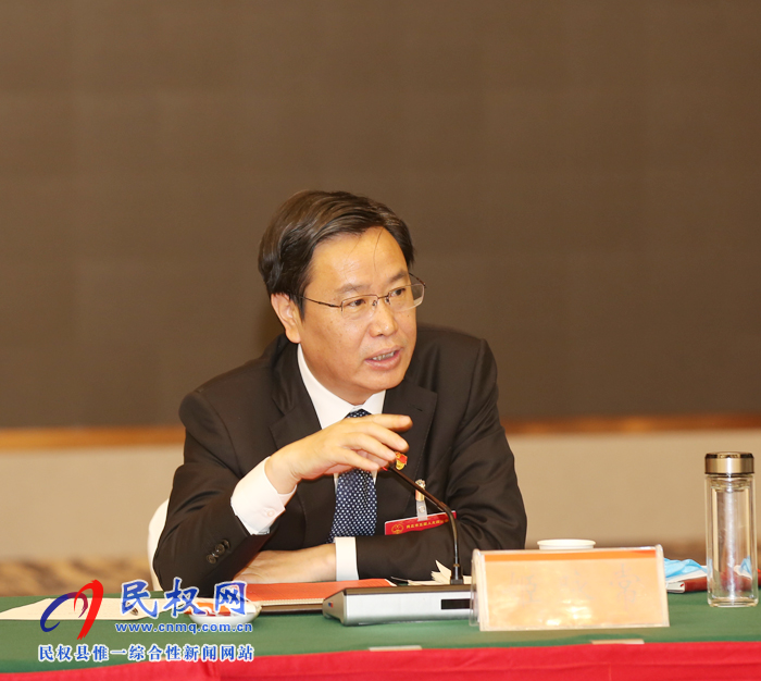 市政協(xié)主席曾昭寶，市委常委、常務(wù)副市長(zhǎng)吳祖明參加民權(quán)代表團(tuán)審議市政府工作報(bào)告和計(jì)劃、財(cái)政工作報(bào)告
