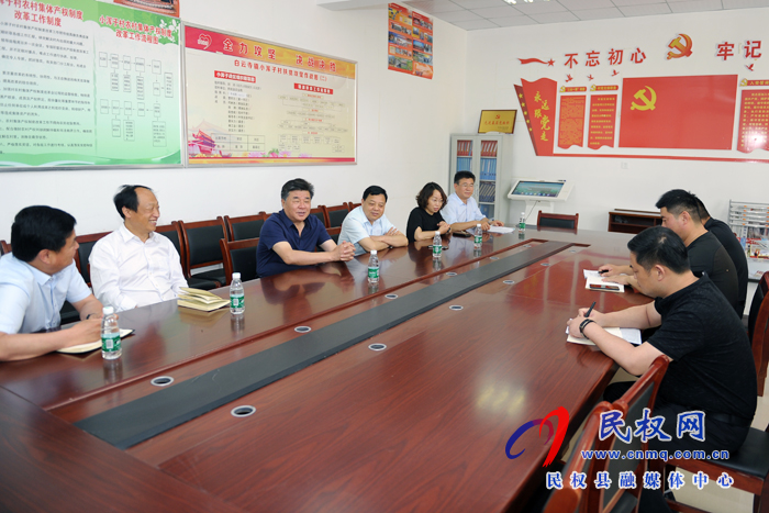 商丘市一級巡視員、市總工會主席劉沛到白云寺鎮(zhèn)開展“三·五”基層工作日活動