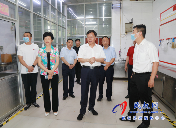 市人大常委會副主任、縣委書記姬脈常檢查兩會準(zhǔn)備工作