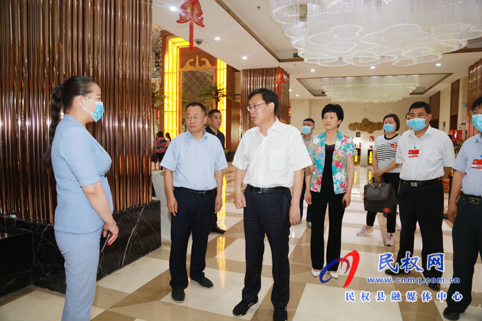市人大常委會副主任、縣委書記姬脈常檢查兩會準(zhǔn)備工作