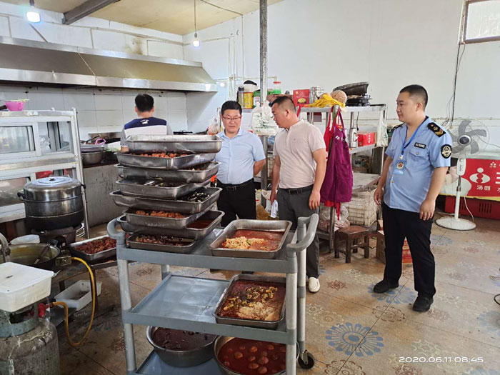 王莊寨鎮(zhèn):強化日常排查 狠抓食品安全 王莊寨鎮(zhèn):強化日常排查 狠抓食品安全