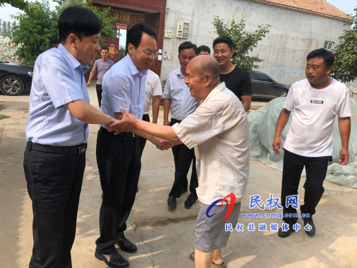 縣委常委、常務(wù)副縣長李啟峰到林七鄉(xiāng)開展“三?五”基層工作日活動