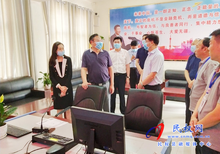 市委常委、常務(wù)副市長吳祖明到我縣查看高考準(zhǔn)備工作開展情況