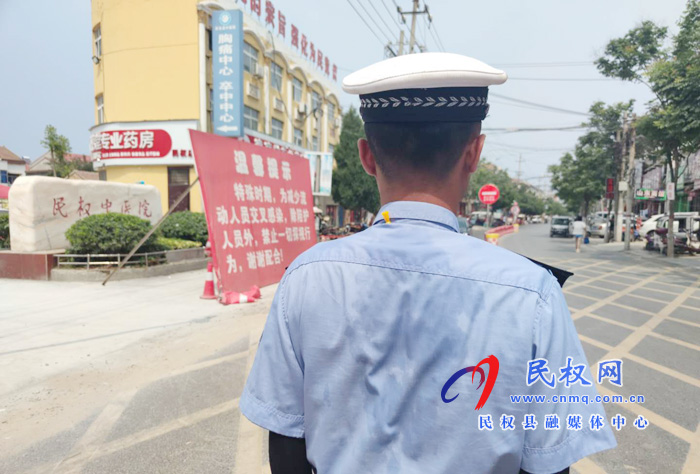 縣公安局多警聯(lián)動(dòng)全力護(hù)航“高考” 縣公安局多警聯(lián)動(dòng)全力護(hù)航“高考”