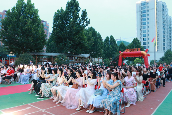 滿滿的儀式感！民權(quán)東區(qū)實驗幼兒園迎來畢業(yè)季