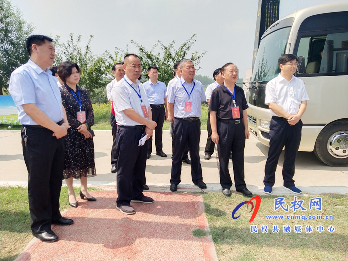 市政協(xié)副主席宋崇江到我縣調研重點防汛工程工作 市政協(xié)副主席宋崇江到我縣調研重點防汛工程工作