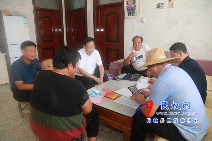 市人大常委會副主任、縣委書記姬脈常調(diào)研我縣脫貧攻堅(jiān)普查工作