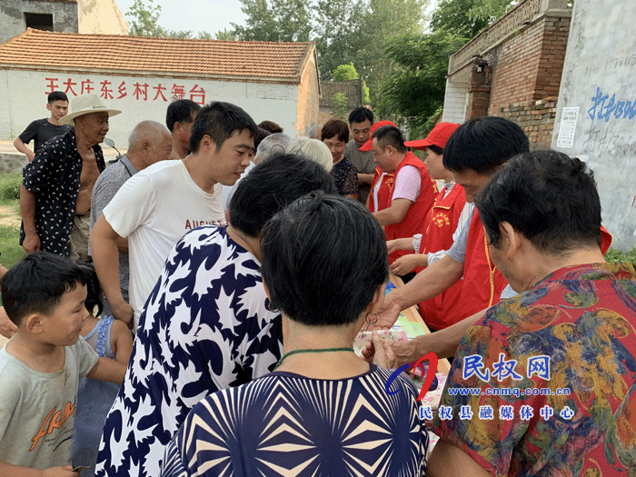 縣科協(xié)開展送科技下鄉(xiāng)新時代文明實踐志愿服務(wù)活動 縣科協(xié)開展送科技下鄉(xiāng)新時代文明實踐志愿服務(wù)活動