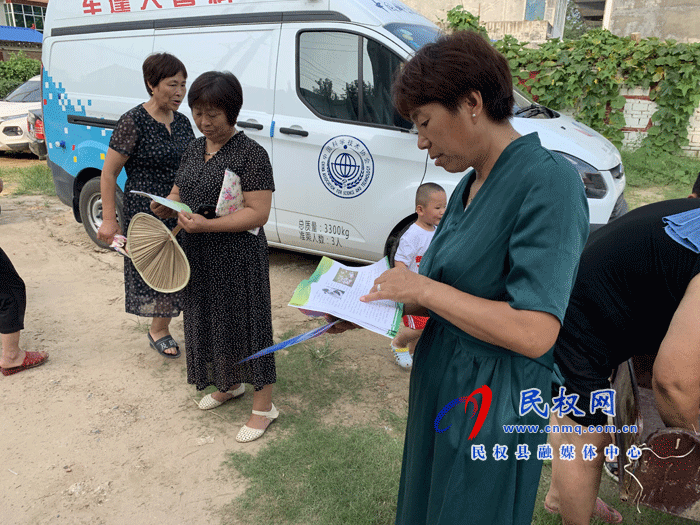 縣科協(xié)開展送科技下鄉(xiāng)新時代文明實踐志愿服務(wù)活動 縣科協(xié)開展送科技下鄉(xiāng)新時代文明實踐志愿服務(wù)活動