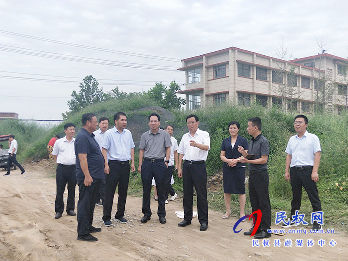 市人大常委會(huì)副主任、縣委書(shū)記姬脈常調(diào)研我縣老城區(qū)老舊小區(qū)改造和城市建設(shè)重點(diǎn)項(xiàng)目工作