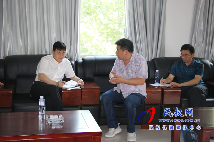 縣委常委、統(tǒng)戰(zhàn)部長趙通到聯(lián)系服務(wù)企業(yè)開展走訪活動