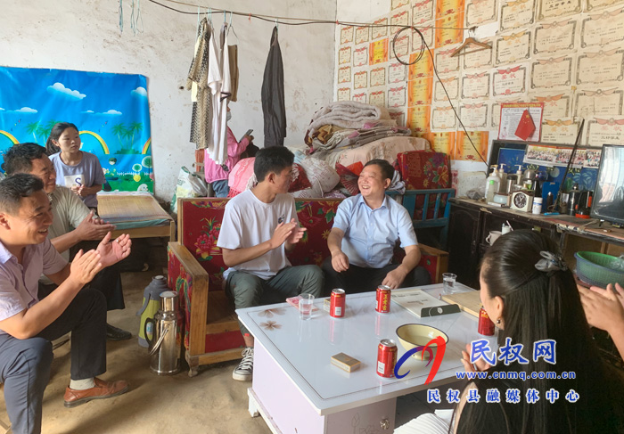 愛心企業(yè)慰問高考學子