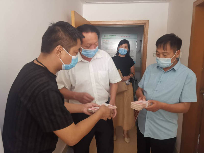 縣住建局?jǐn)y手愛心企業(yè)樂善好施、扶危濟(jì)困