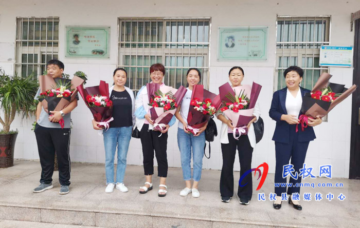 鮮花寄真情 責(zé)任記心間