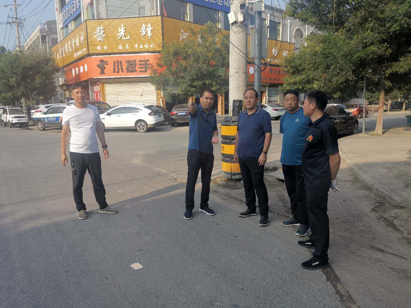 縣住建局持續(xù)開展環(huán)境衛(wèi)生整治行動營造整潔生活環(huán)境 縣住建局持續(xù)開展環(huán)境衛(wèi)生整治行動營造整潔生活環(huán)境