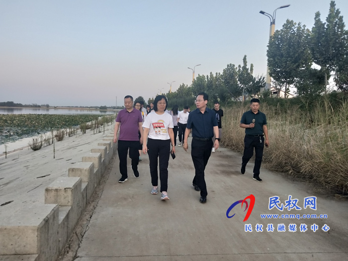 國家開發(fā)銀行河南省分行到我縣開展主題黨日活動 國家開發(fā)銀行河南省分行到我縣開展主題黨日活動