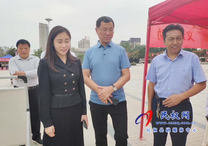 我縣衛(wèi)健委開展“服務百姓 健康行動”義診周活動 我縣衛(wèi)健委開展“服務百姓 健康行動”義診周活動