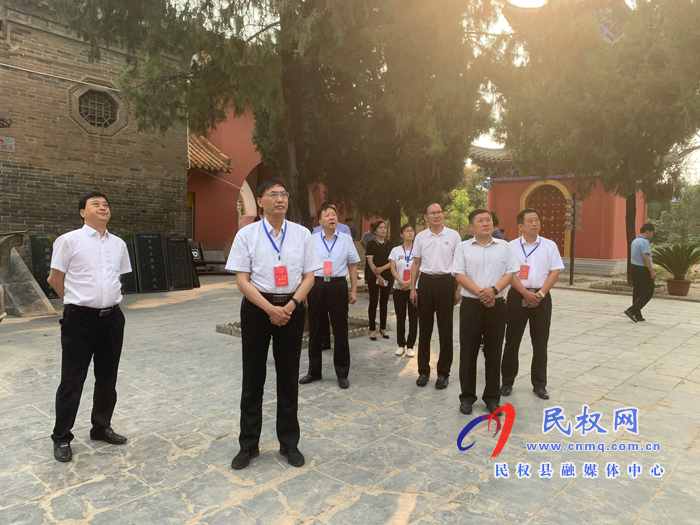 市人大常委會(huì)評(píng)議組到我縣調(diào)研民族宗教工作 市人大常委會(huì)評(píng)議組到我縣調(diào)研民族宗教工作