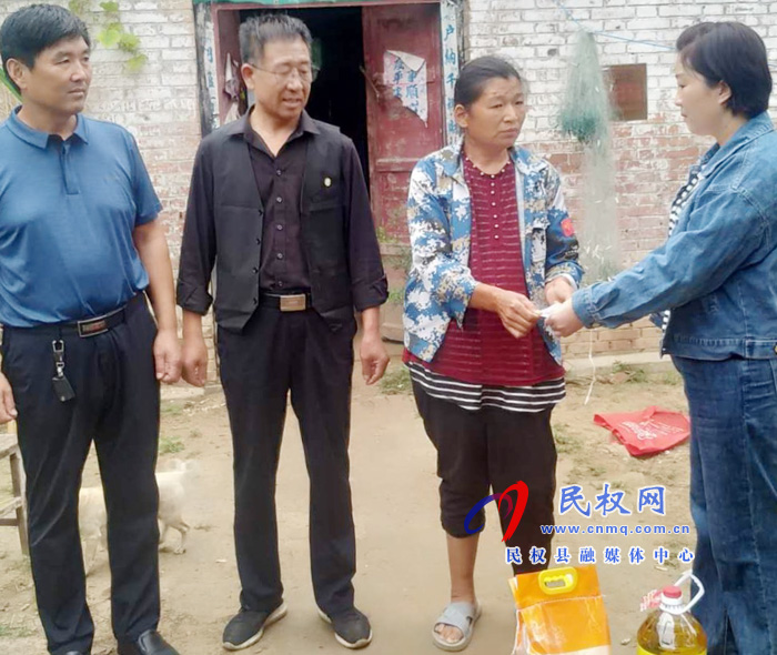 褚廟鄉(xiāng)計生協(xié)走訪慰問殘獨家庭 褚廟鄉(xiāng)計生協(xié)走訪慰問殘獨家庭