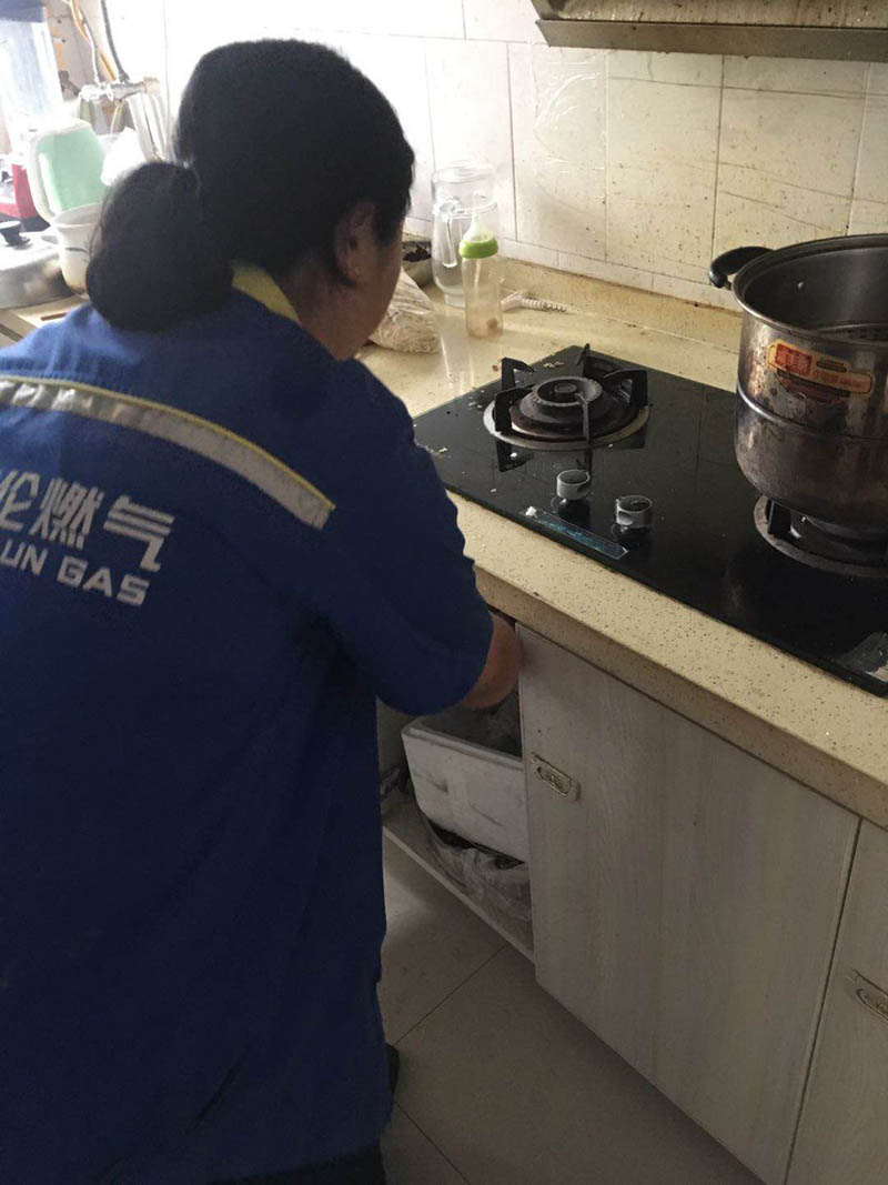 縣住建局加強入戶安全宣傳 保障平安度雙節(jié) 縣住建局加強入戶安全宣傳 保障平安度雙節(jié)